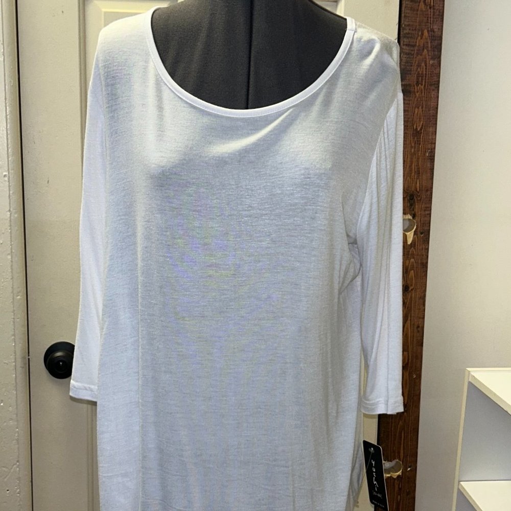 Basic long white tee shirt.